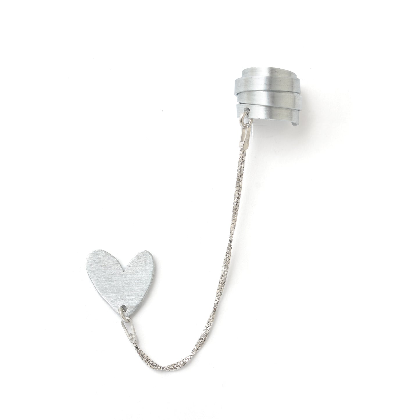 LOVE CHAIN EARCUFF