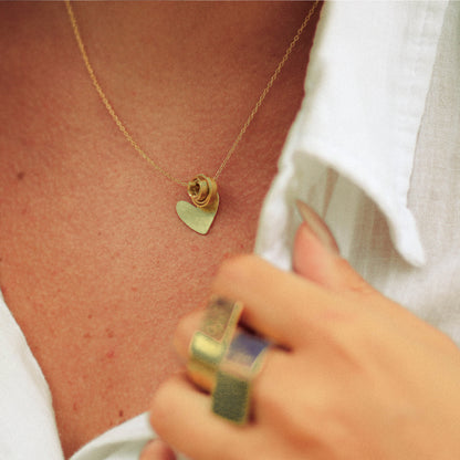 GEA LOVE NECKLACE