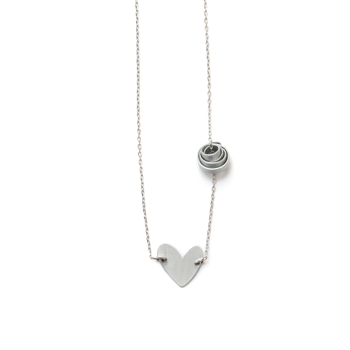 GEA LOVE NECKLACE