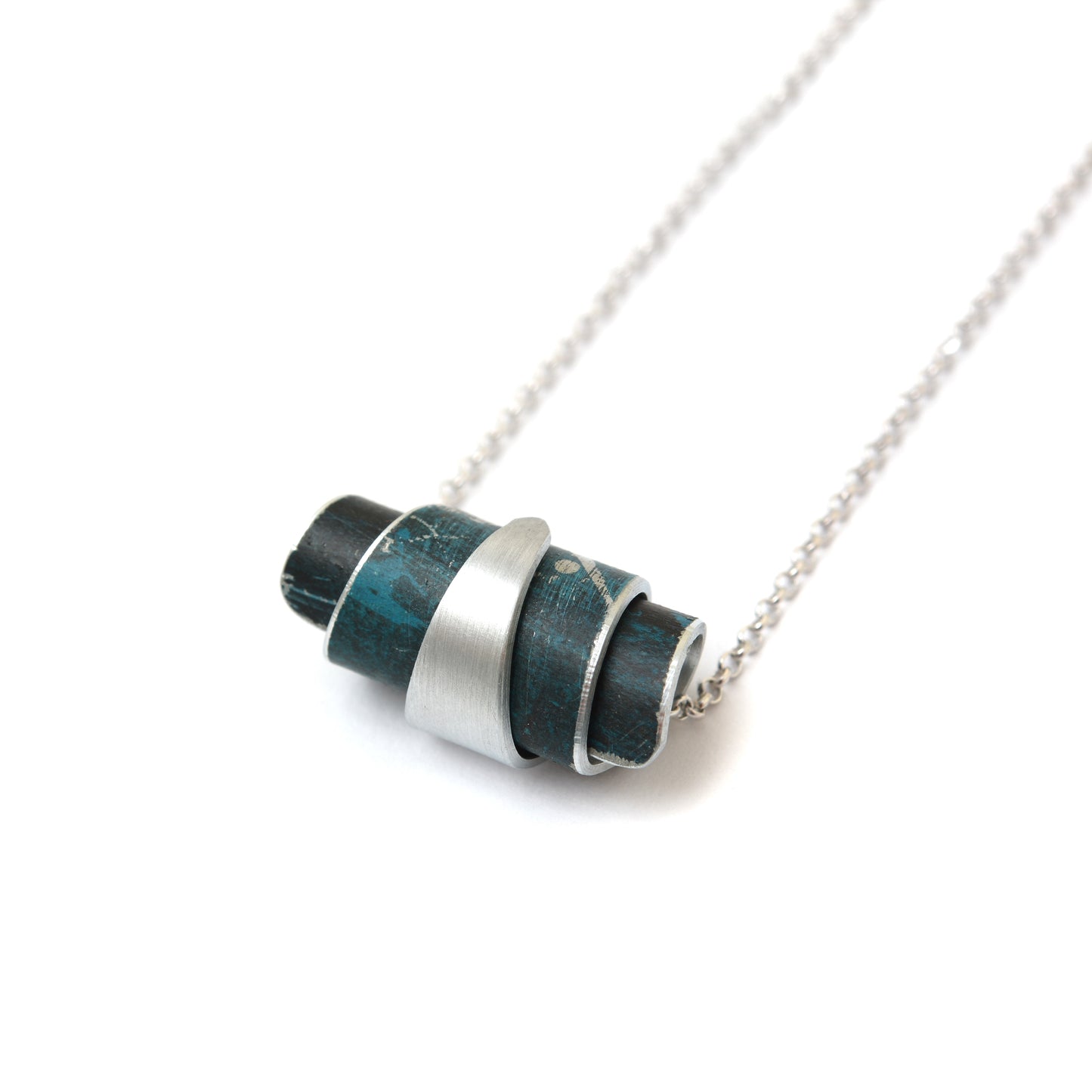 CHUTE TINTA NECKLACE