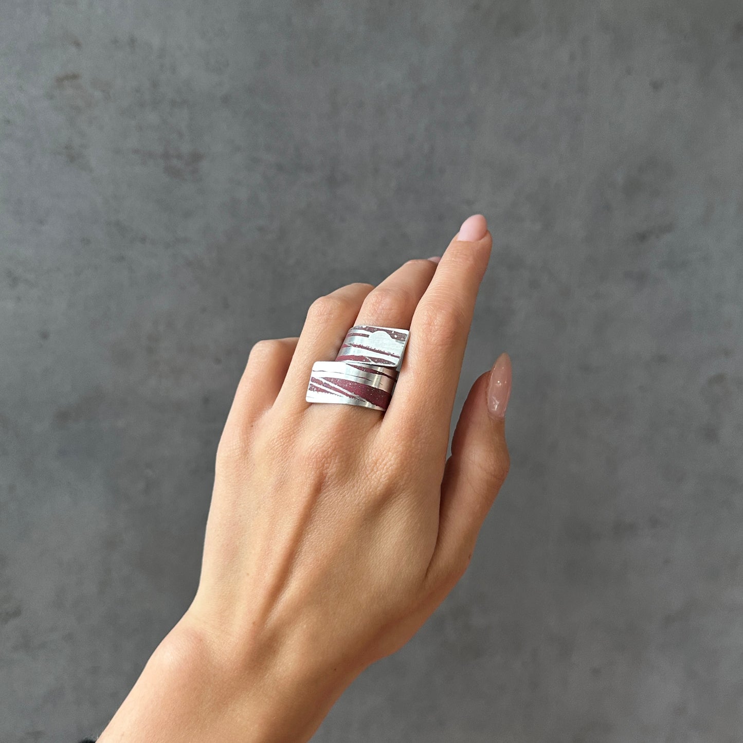 WOMEN'S ALI CROSS RING